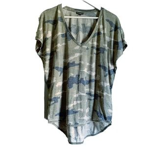 EXPRESS Camo Vneck Cap Sleeve HiLo Knit Tunic Top